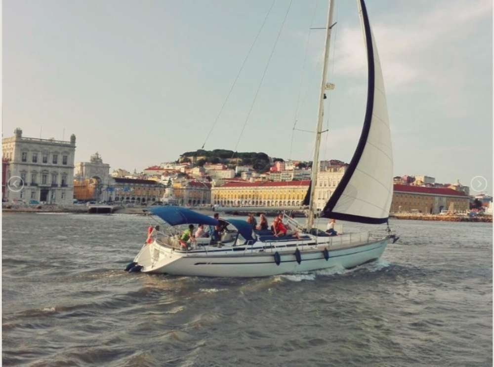 Chill Out Private Yacht Cruise Lisbon